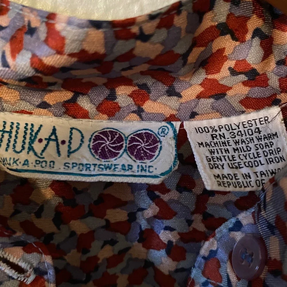 Hukad Sportswear Vintage Abstract Print Button Up Blouse Women's‎ Size Medium